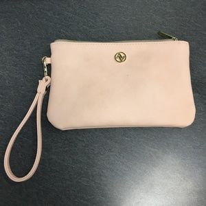 Blush Adrienne Vittadini charging wristlet wallet
